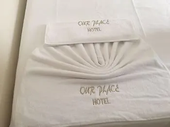 Our Place Hotel 올루데니스